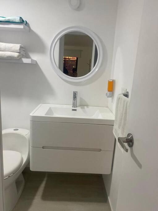 Hermoso apartamento recién remodelado zona top San Andrés Exterior foto